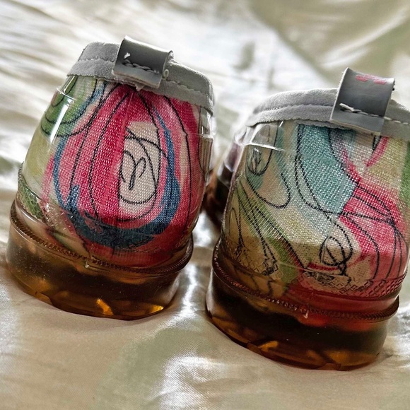 SHOES, KAMIK 4 WHEEL DRIVE OUTDOOR GEAR, RUBBER, SZ 7, GREEN MIX, MADE IN CANADA - Picture 4 of 11